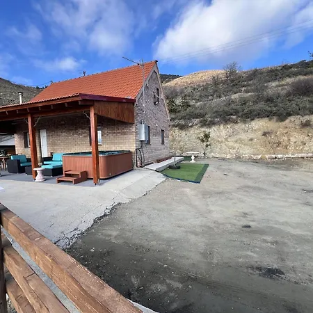 Cherry House בית נופש *