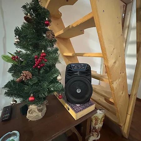 Cherry House * Chandria