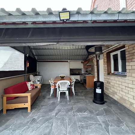 Cherry House 別荘 Khandria