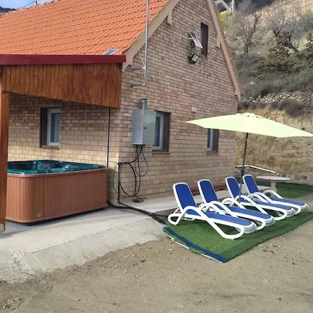 Cherry House * Chandria