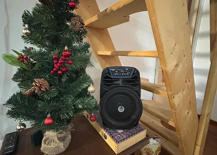 Cherry House * Chandria